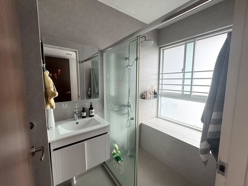 588B Ang Mo Kio Street 52, 588B Ang Mo Kio Street 52, 3 Bedrooms, 969 sqft, HDB Flat For Sale, by Melody Liew, 500163882 - Bathroom - PropertyGuru.com.sg