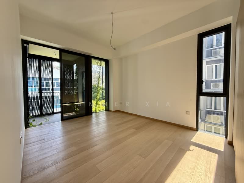 Jervois Mansion, 4 Jervois Close, 5 Bedrooms, 1,808 sqft, Condominium For Sale, by Summer Xia, 500163900 - Balcony - PropertyGuru.com.sg
