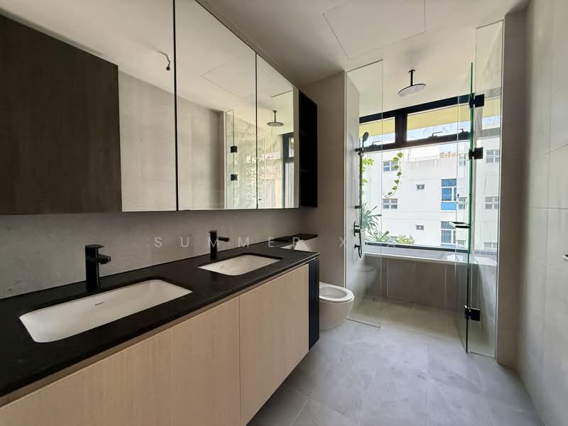 Jervois Mansion, 4 Jervois Close, 5 Bedrooms, 1,808 sqft, Condominium For Sale, by Summer Xia, 500163900 - Bathroom - PropertyGuru.com.sg