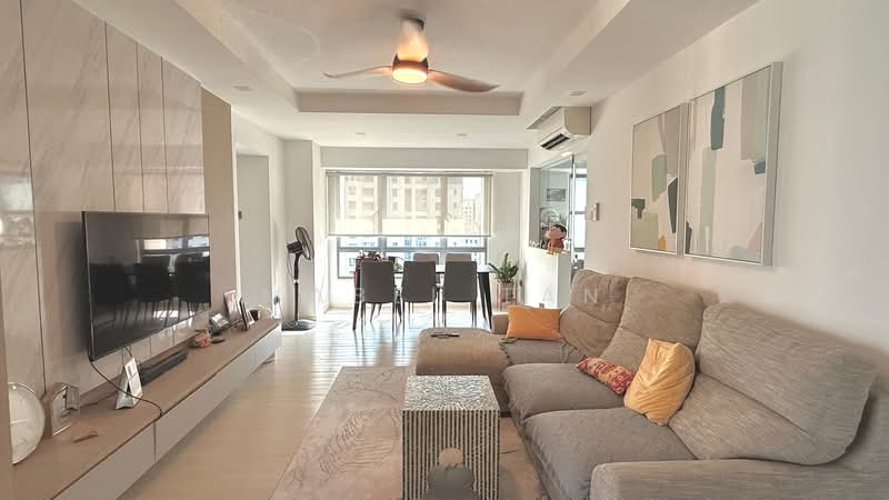 Aquarius By The Park, 1 Bedok Reservoir View, 3 Bedrooms, 1,324 sqft, Condominium For Sale, by Mabel Tan, 500163906 - Living Room - PropertyGuru.com.sg