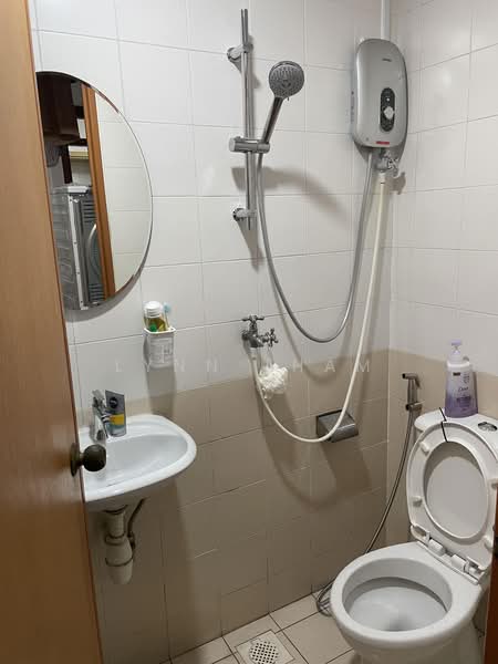 The Floravale, 236 Westwood Avenue, Room Rental, 110 sqft, Executive Condominium For Rent, by Lynn Tham, 500163913 - Bathroom2 - PropertyGuru.com.sg