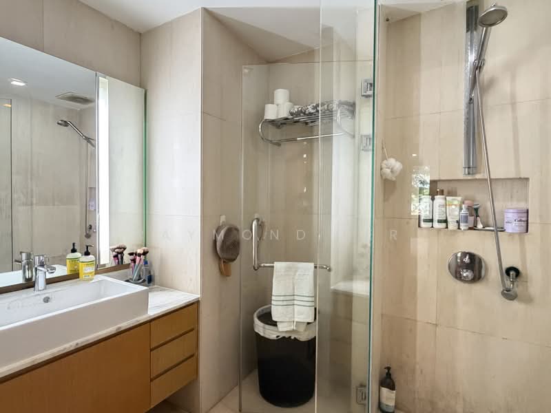 Woollerton Park, 30 Woollerton Park, 3 Bedrooms, 2,357 sqft, Apartment For Sale, by Raymond Ler, 500163931 - Master Bathroom - PropertyGuru.com.sg