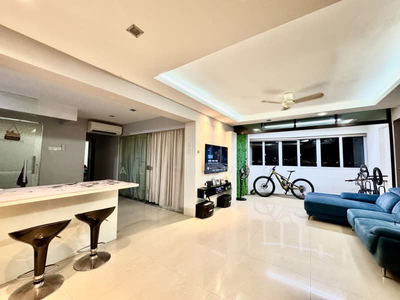 690B Choa Chu Kang Crescent, 690B Choa Chu Kang Crescent, 4 Bedrooms, 1,345 sqft, HDB Flat For Sale, by Allen Wee, 500163936 - Living Room - PropertyGuru.com.sg