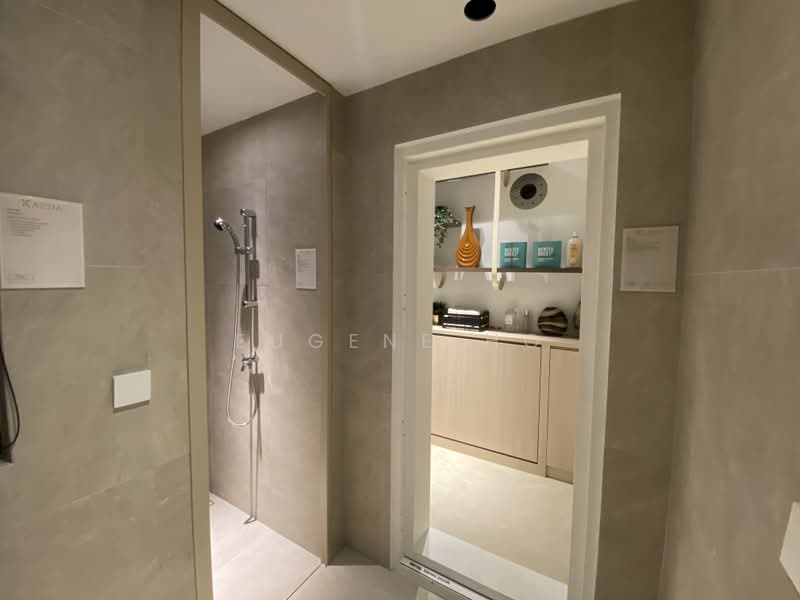 Kassia, 31 Flora Drive, 4 Bedrooms, 1,345 sqft, Condominium For Sale, by Eugene Ho, 500163942 - Bathroom - PropertyGuru.com.sg
