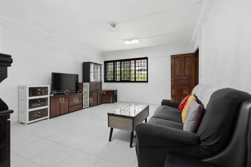 132 Bedok North Street 2, 132 Bedok North Street 2, 3 Bedrooms, 990 sqft, HDB Flat For Sale, by Thoo Weng Heng 杜咏恒 (Wayne), 500163945 - Living Room - PropertyGuru.com.sg