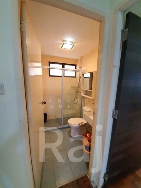 Bayshore Park, 62 Bayshore Road, 2 Bedrooms, 936 sqft, Condominium For Rent, by Anand Ganesan, 500163947 - Bathroom - PropertyGuru.com.sg