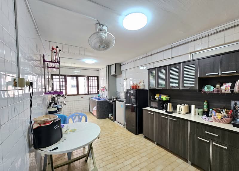 640 Ang Mo Kio Avenue 6, 640 Ang Mo Kio Avenue 6, 3 Bedrooms, 979 sqft, HDB Flat For Rent, by Ritchie Li, 500163952 - Kitchen - PropertyGuru.com.sg