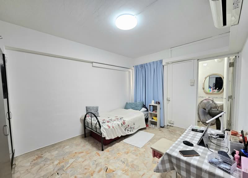 640 Ang Mo Kio Avenue 6, 640 Ang Mo Kio Avenue 6, 3 Bedrooms, 979 sqft, HDB Flat For Rent, by Ritchie Li, 500163952 - Bedroom - PropertyGuru.com.sg