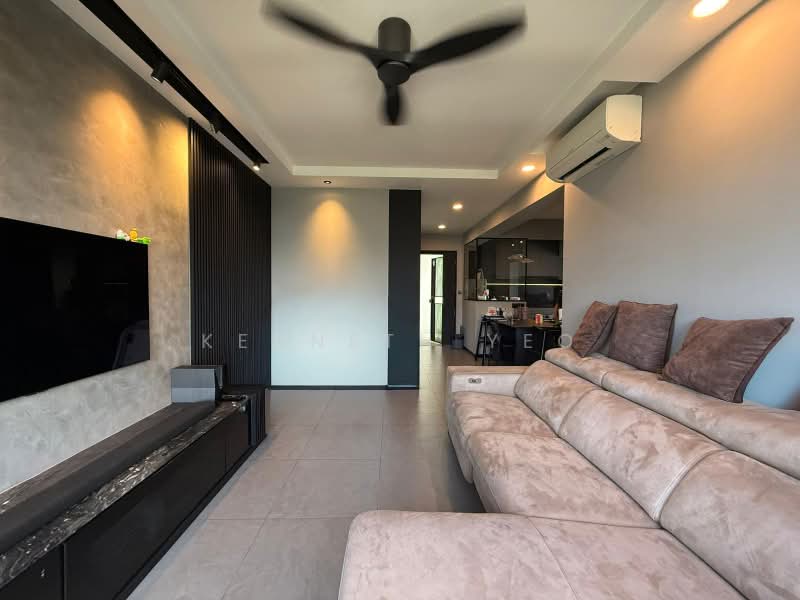 623C Tampines Avenue 12, 623C Tampines Avenue 12, 3 Bedrooms, 1,033 sqft, HDB Flat For Sale, by Kenneth Yeo, 500163961 - Living Room - PropertyGuru.com.sg