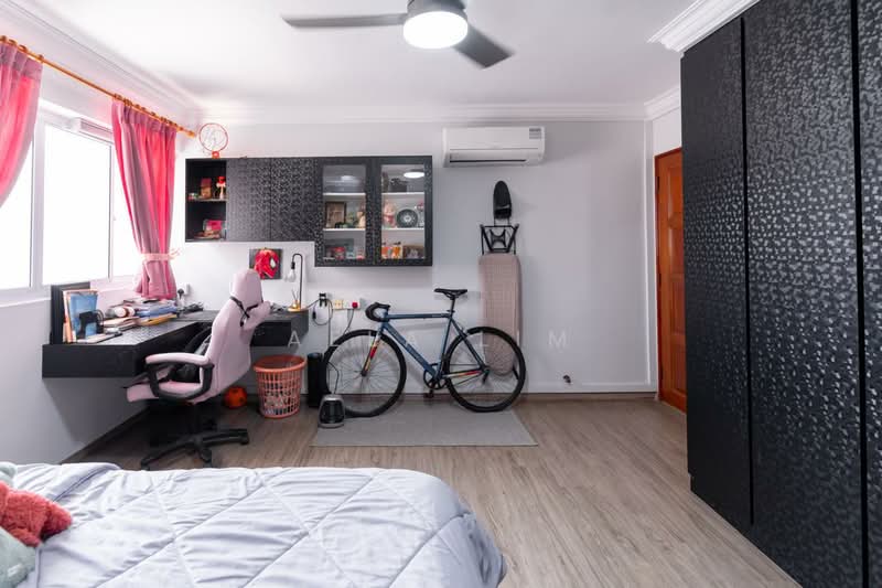 303 Bukit Batok Street 31, 303 Bukit Batok Street 31, 3 Bedrooms, 1,302 sqft, HDB Flat For Sale, by Aela Lim, 500163962 - Bedroom - PropertyGuru.com.sg