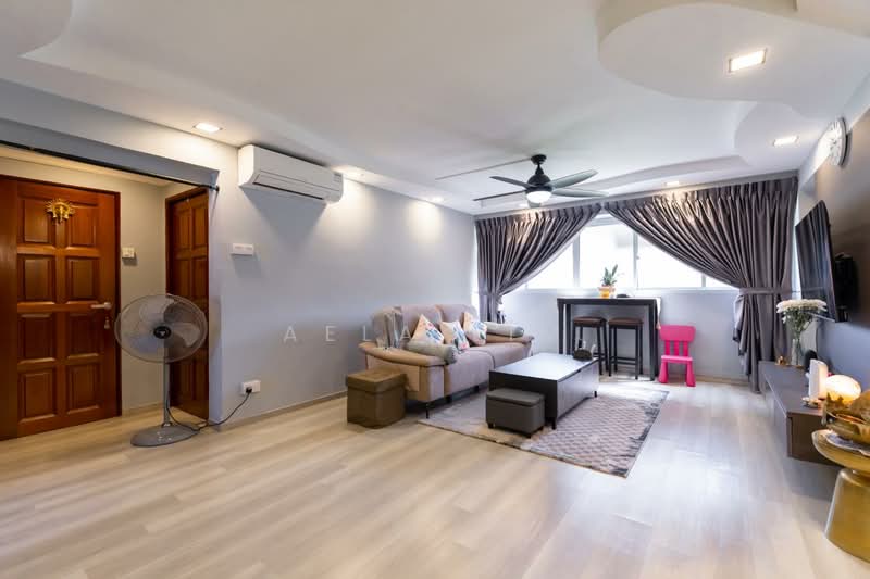 303 Bukit Batok Street 31, 303 Bukit Batok Street 31, 3 Bedrooms, 1,302 sqft, HDB Flat For Sale, by Aela Lim, 500163962 - Living Room - PropertyGuru.com.sg