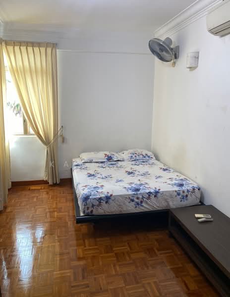 The Baycourt, 461A Upper East Coast Road, Room Rental, 200 sqft, Condominium For Rent, by Kaylen Lee, 500163972 - Bedroom - PropertyGuru.com.sg