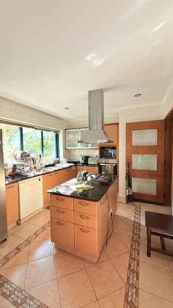 Camelot By-The-Water, 110 Tanjong Rhu Road, 4 Bedrooms, 2,874 sqft, Condominium For Rent, by Deepti Malik, 500163974 - Kitchen - PropertyGuru.com.sg