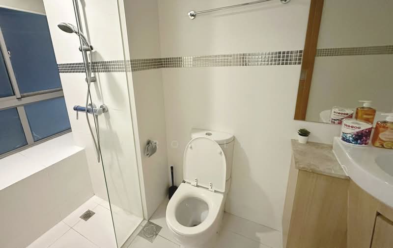 One-North Residences, 7 One-North Gateway, Room Rental, 155 sqft, Apartment For Rent, by Jeron Lee, 500163978 - Bathroom - PropertyGuru.com.sg