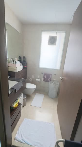 The Glyndebourne, 38 Trevose Crescent, 2 Bedrooms, 1,055 sqft, Condominium For Rent, by Irene Quek, 500163991 - Master Bathroom - PropertyGuru.com.sg