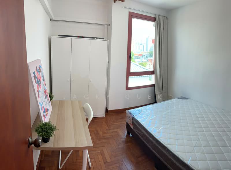 52 Tanah Merah Kechil Rd, 52 Tanah Merah Kechil Rd, Studio, 250 sqft, Terraced House For Rent, by Jacky Quek, 500163999 - Bedroom - PropertyGuru.com.sg