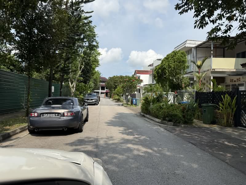 Inter Terrace along Mount Sinai Area, 1km to Henry Park Primary School, , 3 Bedrooms, 2,000 sqft, Terraced House For Sale, by Jacky Teo, 500164004 - Exterior - PropertyGuru.com.sg
