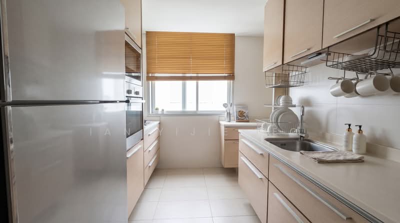 8 @ Mount Sophia, 8 Mount Sophia, 3 Bedrooms, 1,367 sqft, Condominium For Sale, by Ian Yijie Teo, 500164012 - Kitchen - PropertyGuru.com.sg