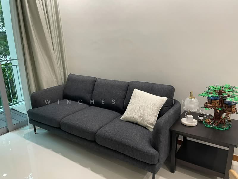ClementiWoods Condominium, West Coast Road, 1 Bedroom, 646 sqft, Condominium For Sale, by Winchester Lin, 500164014 - Living Room - PropertyGuru.com.sg