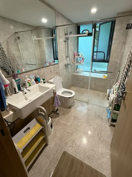 ClementiWoods Condominium, West Coast Road, 1 Bedroom, 646 sqft, Condominium For Sale, by Winchester Lin, 500164014 - Bathroom - PropertyGuru.com.sg