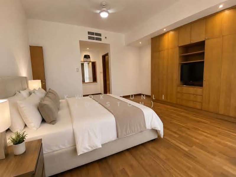 Cheap 5 mins away from Somerset MRT, , 4 Bedrooms, 2,680 sqft, Condominium For Rent, by Kwok Junli (Deston), 500164026 - Bedroom - PropertyGuru.com.sg