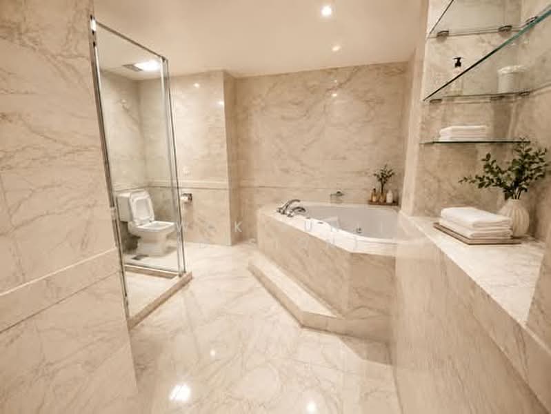 Cheap 5 mins away from Somerset MRT, , 4 Bedrooms, 2,680 sqft, Condominium For Rent, by Kwok Junli (Deston), 500164026 - Bathroom - PropertyGuru.com.sg