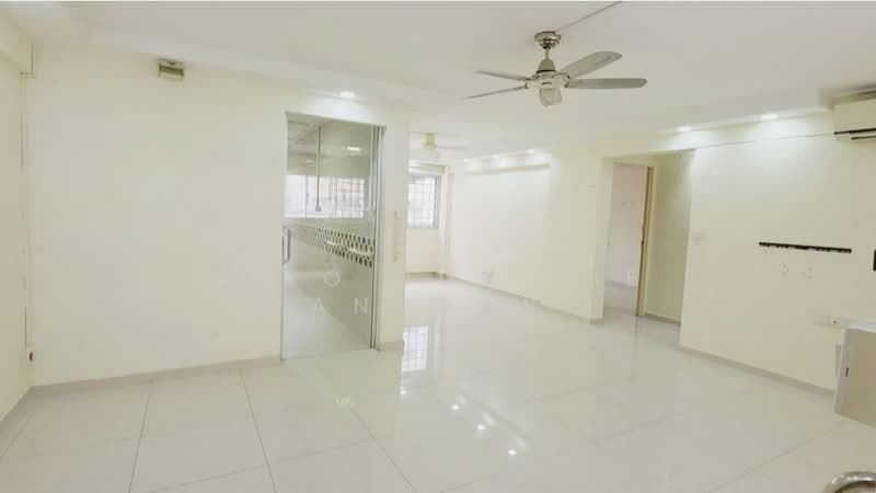 207 Serangoon Central, 207 Serangoon Central, 3 Bedrooms, 893 sqft, HDB Flat For Sale, by Siyo Jun Jie Andrew, 500164034 - Living Room - PropertyGuru.com.sg