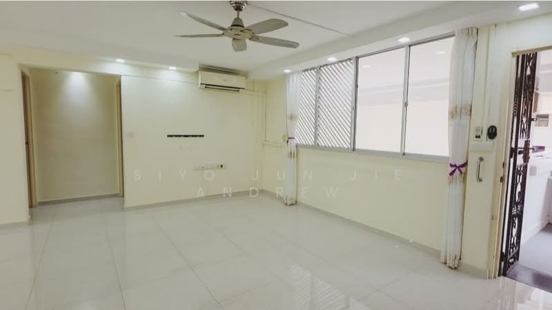 207 Serangoon Central, 207 Serangoon Central, 3 Bedrooms, 893 sqft, HDB Flat For Sale, by Siyo Jun Jie Andrew, 500164034 - Living Room - PropertyGuru.com.sg