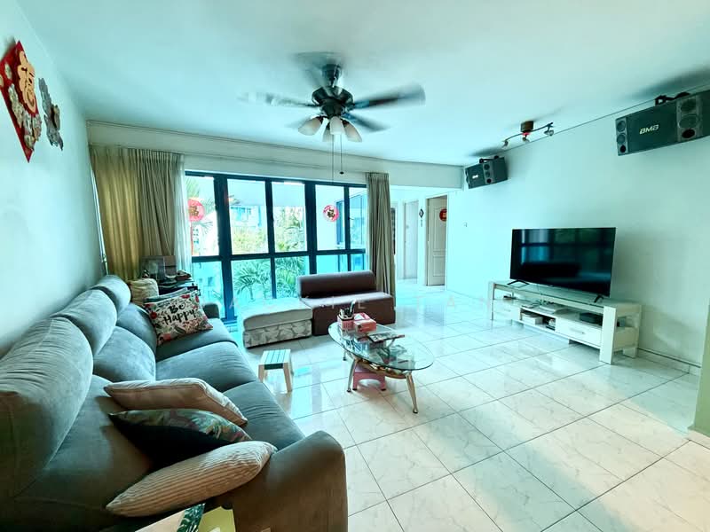 468B Admiralty Drive, 468B Admiralty Drive, 3 Bedrooms, 1,270 sqft, HDB Flat For Sale, by JACKIE TAN, 500164046 - Living Room - PropertyGuru.com.sg