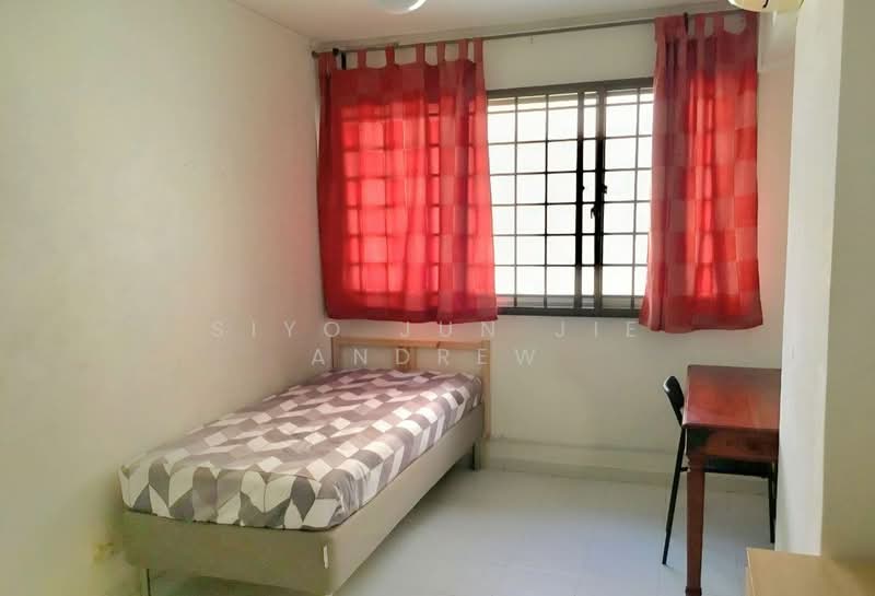 271 Bishan Street 24, 271 Bishan Street 24, 3 Bedrooms, 1,195 sqft, HDB Flat For Sale, by Siyo Jun Jie Andrew, 500164065 - Bedroom - PropertyGuru.com.sg