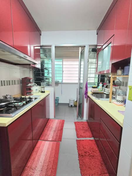 210C Punggol Place, 210C Punggol Place, 2 Bedrooms, 721 sqft, HDB Flat For Sale, by Affa Jaffar, 500164103 - Kitchen - PropertyGuru.com.sg