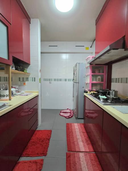 210C Punggol Place, 210C Punggol Place, 2 Bedrooms, 721 sqft, HDB Flat For Sale, by Affa Jaffar, 500164103 - Kitchen - PropertyGuru.com.sg