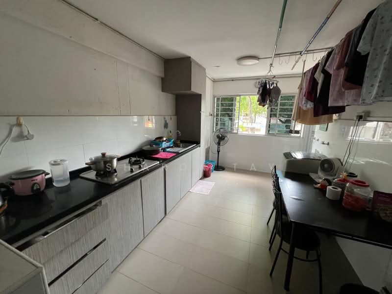 554 Ang Mo Kio Avenue 10, 554 Ang Mo Kio Avenue 10, Room Rental, 100 sqft, HDB Flat For Rent, by Sharon Tay, 500164119 - Kitchen - PropertyGuru.com.sg