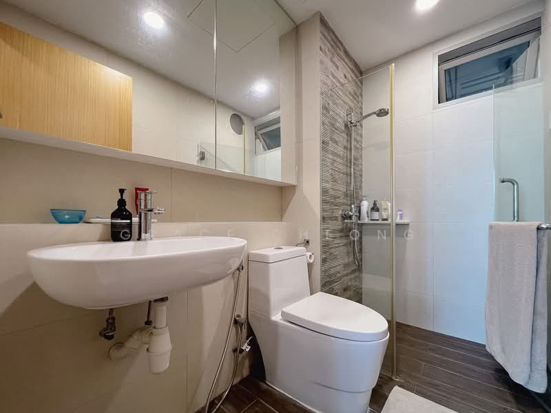 Starville, 62 Lengkong Tiga, 3 Bedrooms, 1,270 sqft, Condominium For Sale, by Grace Cheong, 500164120 - Common Bathroom - PropertyGuru.com.sg