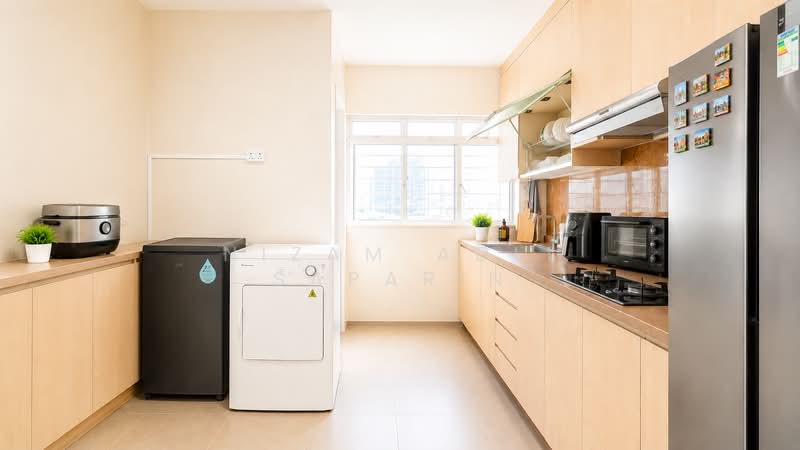 229 Pasir Ris Street 21, 229 Pasir Ris Street 21, 3 Bedrooms, 1,152 sqft, HDB Flat For Sale, by Nizam Adli Saparin, 500164121 - Kitchen - PropertyGuru.com.sg