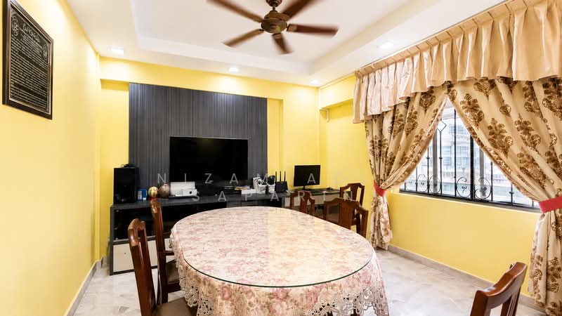 229 Pasir Ris Street 21, 229 Pasir Ris Street 21, 3 Bedrooms, 1,152 sqft, HDB Flat For Sale, by Nizam Adli Saparin, 500164121 - Dining Room - PropertyGuru.com.sg