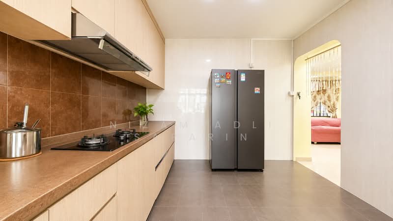 229 Pasir Ris Street 21, 229 Pasir Ris Street 21, 3 Bedrooms, 1,152 sqft, HDB Flat For Sale, by Nizam Adli Saparin, 500164121 - Kitchen - PropertyGuru.com.sg