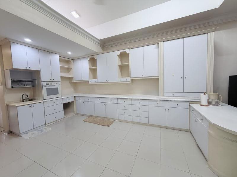 Still Road/Still Lane/District 15 Semi-D, Still Lane/Still Road, East Coast / Marine Parade, 5 Bedrooms, 2,980 sqft, Semi-Detached House For Rent, by Christine Ng, 500164122 - Kitchen - PropertyGuru.com.sg