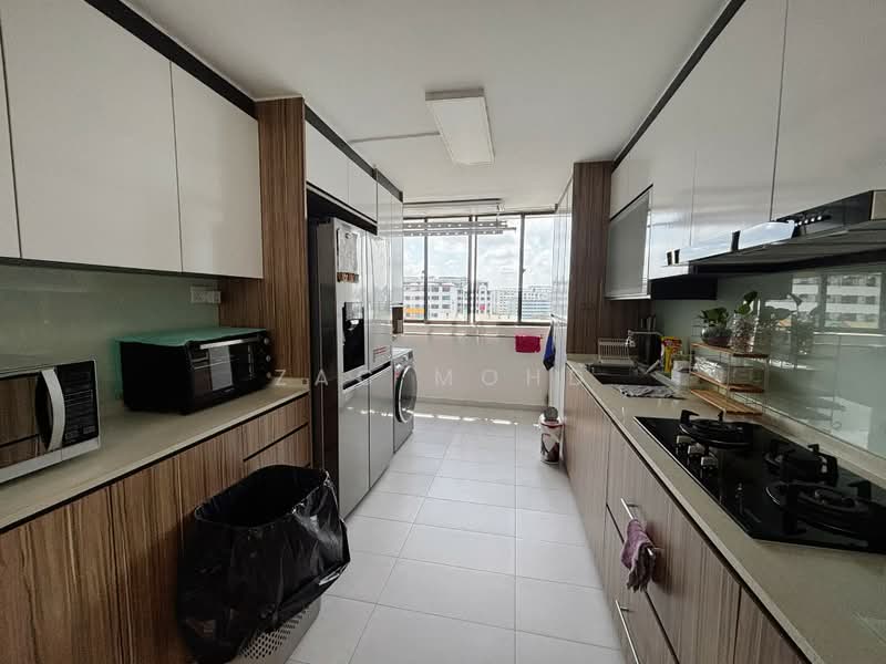 18 Eunos Crescent, 18 Eunos Crescent, 2 Bedrooms, 753 sqft, HDB Flat For Rent, by Zac Mohd, 500164130 - Kitchen - PropertyGuru.com.sg