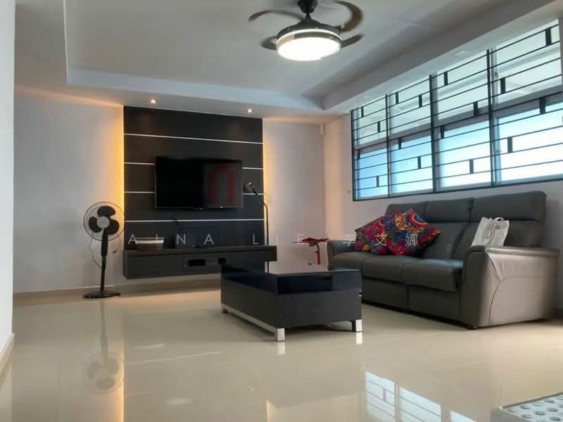 Nicely Renovated 4 Room HDB near Yishun MRT, , 3 Bedrooms, 904 sqft, HDB Flat For Rent, by Aina Lie 李艾娜, 500164133 - Living Room - PropertyGuru.com.sg