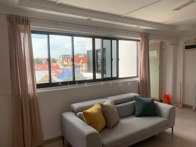 209 Serangoon Central, 209 Serangoon Central, 3 Bedrooms, 895 sqft, HDB Flat For Rent, by Alex Yeoh, 500164137 - Living Room - PropertyGuru.com.sg
