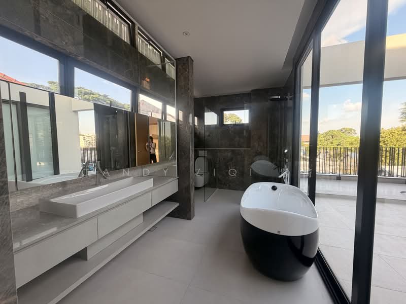 Cactus Crescent, , 7 Bedrooms, 5,471 sqft, Bungalow House For Sale, by Candy ZiQi 紫绮, 500164140 - Bathroom - PropertyGuru.com.sg