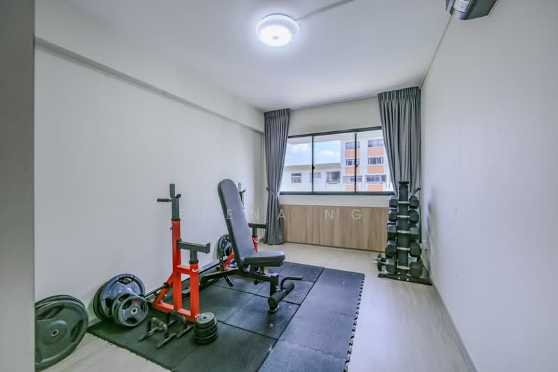 20 Queen's Close, 20 Queen's Close, 3 Bedrooms, 1,152 sqft, HDB Flat For Sale, by Elena Ng, 500164144 - Gym - PropertyGuru.com.sg