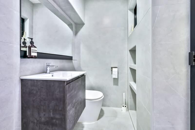 20 Queen's Close, 20 Queen's Close, 3 Bedrooms, 1,152 sqft, HDB Flat For Sale, by Elena Ng, 500164144 - Bathroom - PropertyGuru.com.sg
