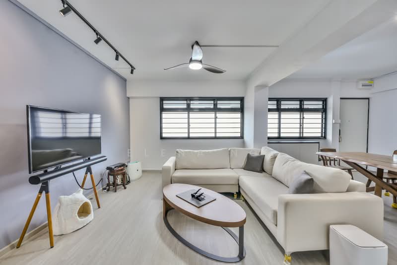 20 Queen's Close, 20 Queen's Close, 3 Bedrooms, 1,152 sqft, HDB Flat For Sale, by Elena Ng, 500164144 - Living Room - PropertyGuru.com.sg