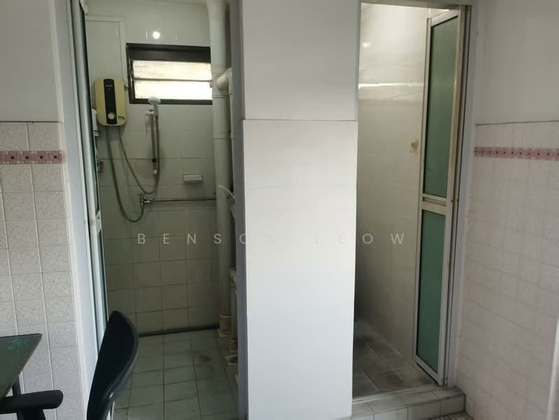 97 Aljunied Crescent, 97 Aljunied Crescent, 3 Bedrooms, 700 sqft, HDB Flat For Sale, by Benson Leow, 500164146 - Bathroom - PropertyGuru.com.sg