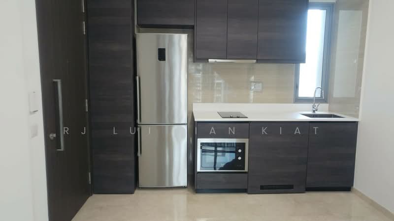 RiverTrees Residences, 25 Fernvale Close, 2 Bedrooms, 581 sqft, Condominium For Sale, by RJ Lui Jian Kiat, 500164150 - Kitchen - PropertyGuru.com.sg