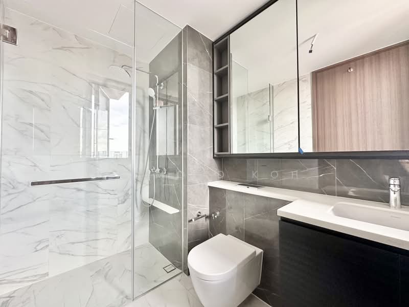 Bartley Vue, 8 Jalan Bunga Rampai, 3 Bedrooms, 1,044 sqft, Condominium For Sale, by Raymond Koh, 500164154 - Master Bath - PropertyGuru.com.sg