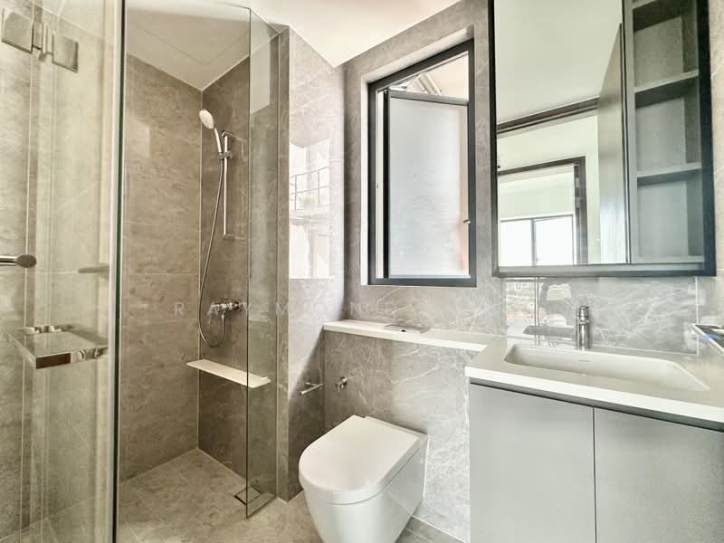 Bartley Vue, 8 Jalan Bunga Rampai, 3 Bedrooms, 1,044 sqft, Condominium For Sale, by Raymond Koh, 500164154 - Common Bath - PropertyGuru.com.sg