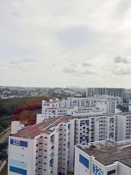 Evergreen Park, 31 Hougang Avenue 7, 3 Bedrooms, 1,066 sqft, Condominium For Rent, by Evelyn Neo 梁慧雯, 500164170 - Exterior - PropertyGuru.com.sg
